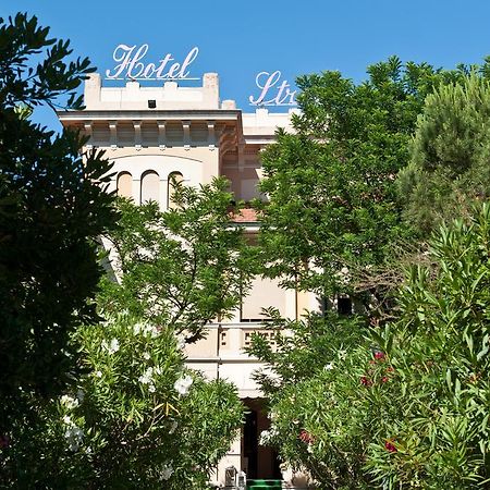 צ'סנטיקו Hotel Stresa מראה חיצוני תמונה